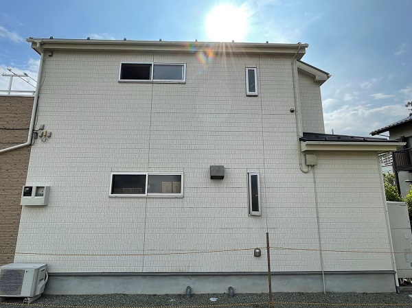 【施工中】神奈川県藤沢市・H様邸　屋根塗装・外壁塗装 (13)