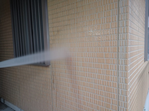 【施工中】神奈川県藤沢市・アパート　外壁塗装0910