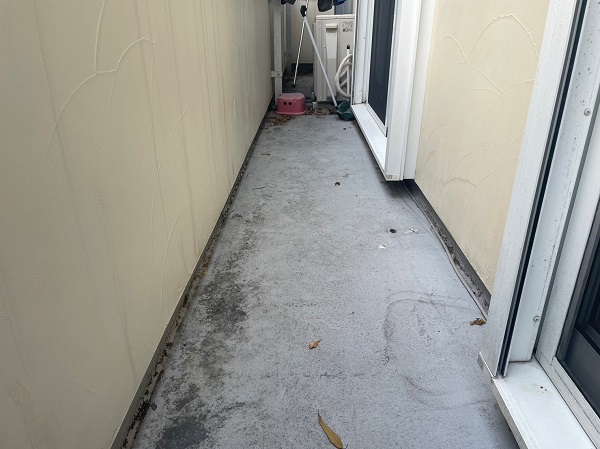 神奈川県鎌倉市・F様邸　外壁塗装・屋根塗装　無料診断の様子 (6)