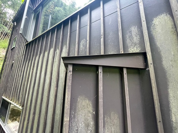 神奈川県鎌倉市・N様邸　特殊な作りのお住まいの外壁塗装・屋根塗装の現場調査 (1)